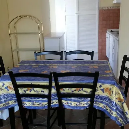 Pomirenja Apartment *